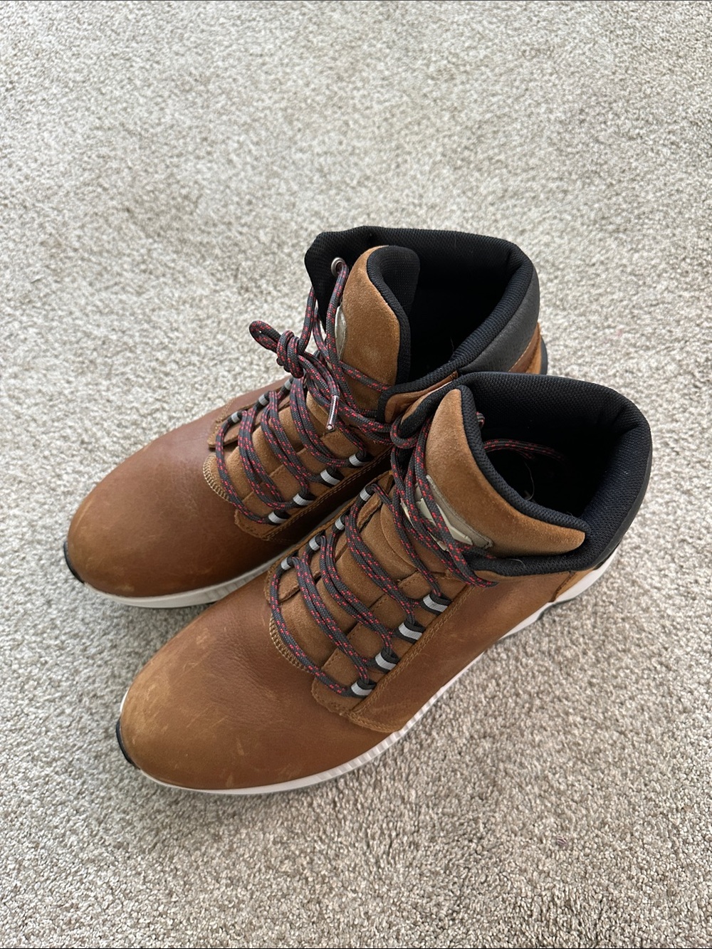 Men's Brown sorel Mac hill lite mid waterproof sneaker boots size 10
